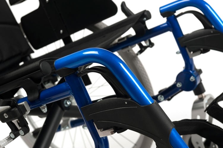 Кресло-коляска инвалидное механическое V300 (компл. V500) Vermeiren купить в OrtoMir24